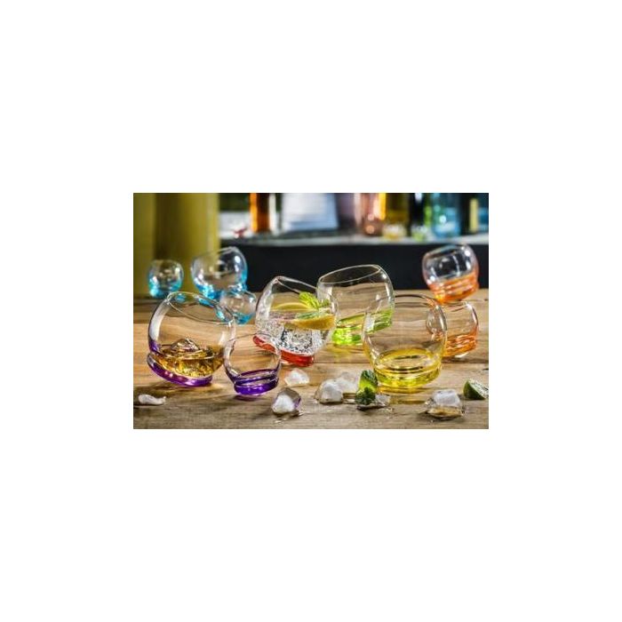 4 verres tout en couleur en cristal de Bohême sans plomb de la collection  Neon