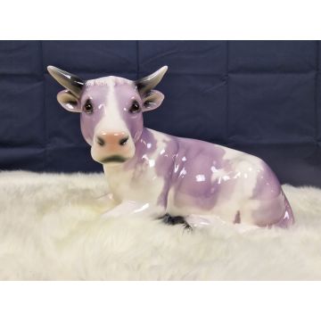 Vache couchée lilas figurine en porcelaine 32x21cm