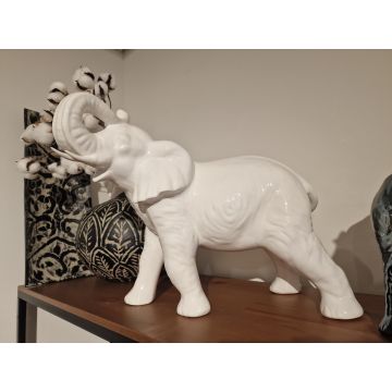Eléphant figure en porcelaine blanc 18cm
