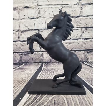 Aufsteigendes Pferd Porzellanfigur 23x27cm matt schwarz, m. Sockel