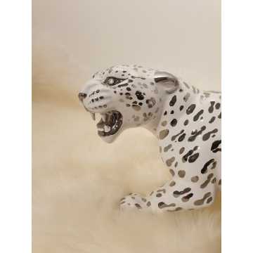 Léopard des neiges ligne luxe blanc argenté tapi 40x20x14cm, yeux Swarovski