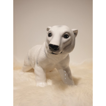 Polar bear porcelain figurine 45x25cm