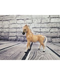 Pferd/Fohlen Porzellanfigur stehend beige ca 25cm